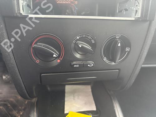 climate-control-seat-leon-1m1-1999-2000-2001-2002-2003-2004-2005-2006-40250866 main image
