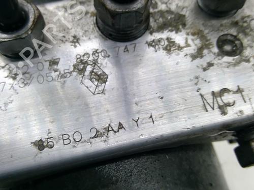 Used ABS pump RENAULT CLIO III Grandtour (KR0/1_) 1.2 16V (KR0P) (101 hp) 22876475