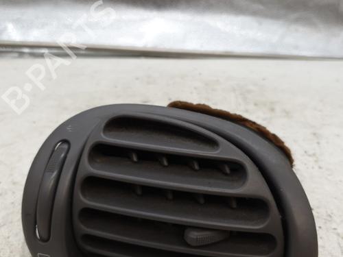 Used Air vent PEUGEOT 206 Hatchback (2A/C) 1.4 i (75 hp) 22865110