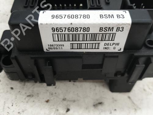 Fuse box PEUGEOT 206+ (2L_, 2M_) 1.4 HDi eco 70 | BP22884821E1