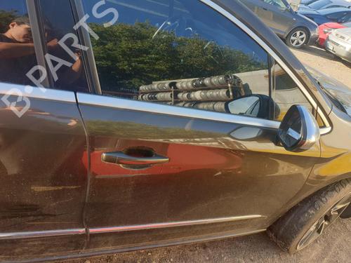 Used Right front door Right front door 37526752 37526752