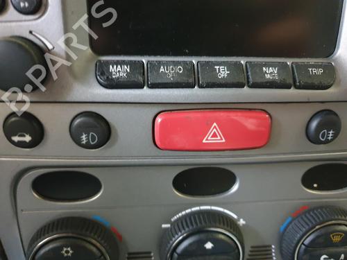 Bouton de warning ALFA ROMEO GT (937_) 1.9 JTD (937CXN1B) (150 hp) 31909696