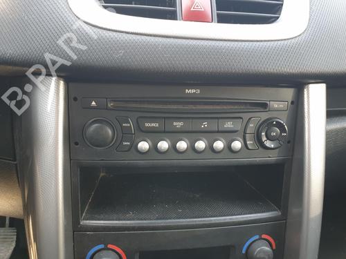Autoradio Autoradio PEUGEOT 207 (WA_, WC_) 1.6 HDi (90 hp) 37453104 37453104