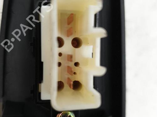 Used Right front window switch Right front window switch MAZDA 6 Hatchback (GG) 2.0 DI (GG14) (121 hp) 24533536 24533536