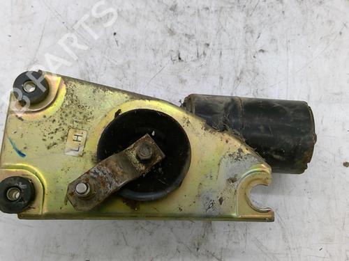 Used Front wiper motor Front wiper motor OPEL CORSA A Hatchback (S83) 1.5 D (F08, M08, F68, M68) (50 hp) 22885307 22885307