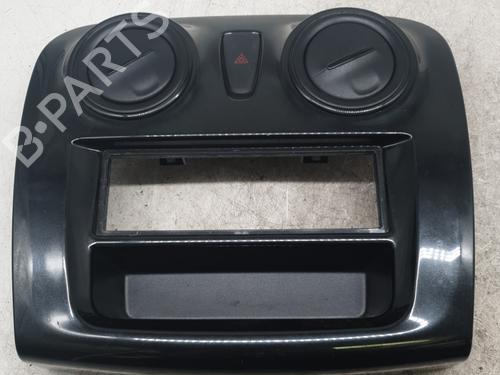 Luftventil DACIA SANDERO II 1.0 SCe 75 (B8JC, B8JD, B8NC) (73 hp) 30321071