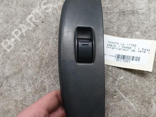 Used Right front window switch Right front window switch TOYOTA YARIS (_P1_) 1.0 (SCP10_, SCP10R) (68 hp) 31827900 31827900