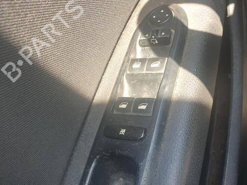 Used Left front window switch PEUGEOT 407 SW (6E_, 6D_) 2.0 HDi 135 (136 hp) 29839955