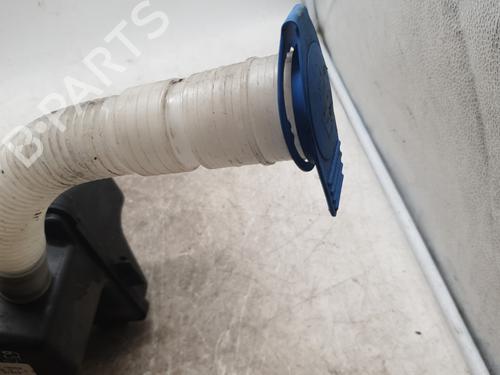 windscreen-washer-tank-vw-tiguan-5n_-2007-2008-2009-2010-2011-2012-2013-2014-2015-2016-2017-2018-32785879 main image