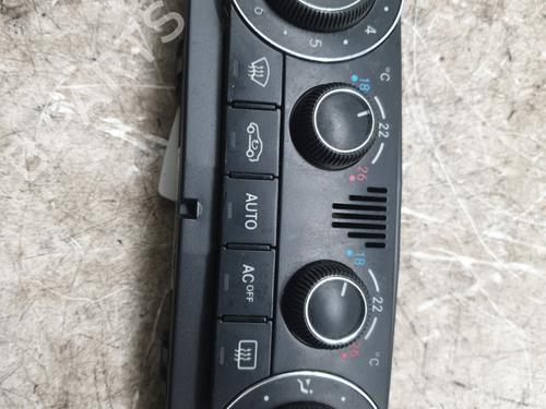 AC-Styringsenhed/Manøvreenhed MERCEDES-BENZ C-CLASS (W203) C 180 Kompressor (203.046) (143 hp) 31624014