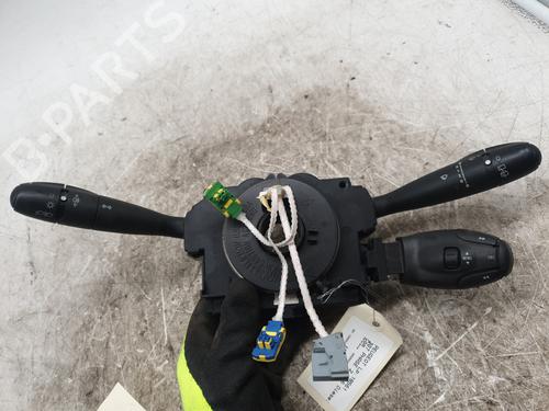 Used Steering column stalk PEUGEOT 307 (3A/C) 1.6 HDi (90 hp) 32210940