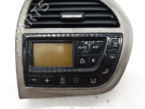 climate-control-citroen-c4-picasso-i-mpv-ud_-2006-2007-2008-2009-2010-2011-2012-2013-2014-2015-23436151 main image