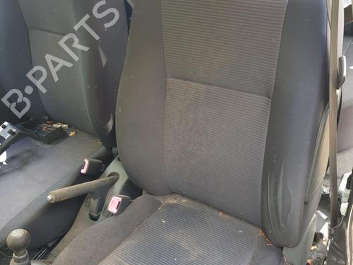 left-front-seat-suzuki-swift-iii-mz-ez-2005-28357833 main image