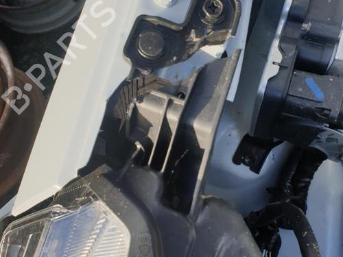 Right headlight SUZUKI VITARA (LY) 1.4 Hybrid (Mild Hybrid) AllGrip (APK414) | BP31838504C29