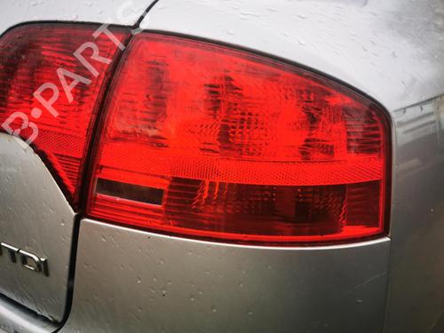Used Right taillight AUDI A4 B7 (8EC) 1.9 TDI (116 hp) 22881806