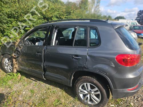 Brugte VW TIGUAN (5N_) 1.4 TSI (160 hp) 4457072