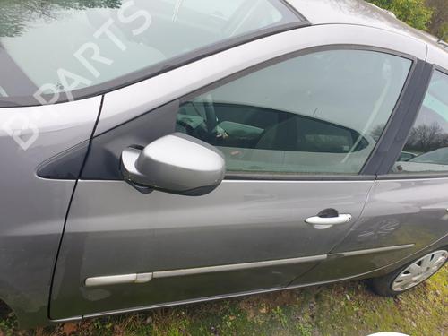 Used Left front door RENAULT CLIO III (BR0/1, CR0/1) 1.5 dCi (C/BR0G, C/BR1G) (68 hp) 32349115