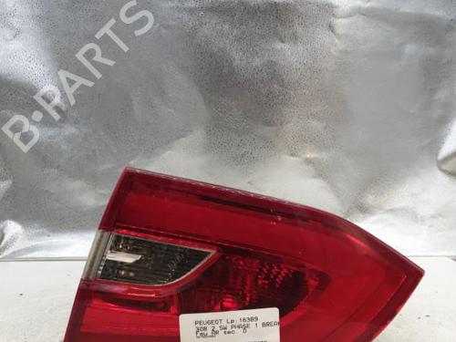 Used Right tailgate light Right tailgate light PEUGEOT 308 SW II (LC_, LJ_, LR_, LX_, L4_) 1.6 BlueHDi 120 (120 hp) 22867557 22867557
