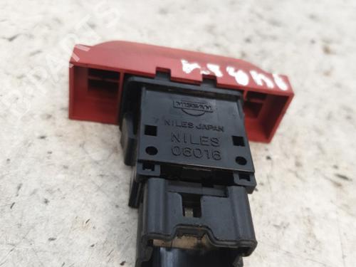 Warning switch NISSAN X-TRAIL I (T30) 2.2 Di 4x4 | BP24423168I22 