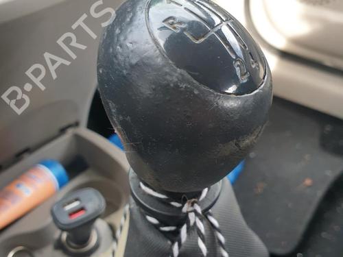 Gearknop Gearknop RENAULT TWINGO II (CN0_) 1.2 (CN0D) (58 hp) 32306926 32306926