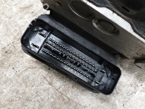 ABS pump VW TRANSPORTER T5 Van (7HA, 7HH, 7EA, 7EH) 2.0 TDI | BP31214875M43