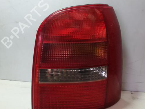 Used Right taillight Right taillight AUDI A4 B5 Avant (8D5) 1.9 TDI (115 hp) 22881844 22881844