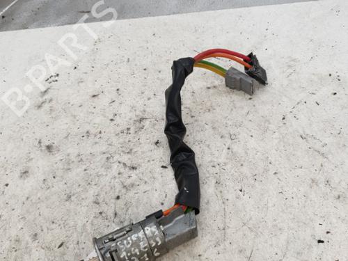 Used Ignition barrel RENAULT SUPER 5 (B/C40_) 1.4 Cat (B/C/407) (58 hp) 30611452