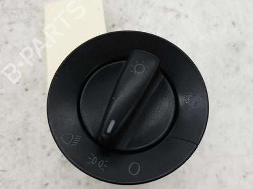 Used Headlight switch VW GOLF IV (1J1) 1.6 (100 hp) 22865751