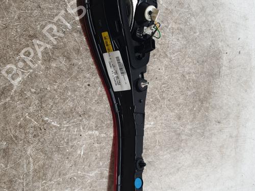 Used Right tailgate light Right tailgate light RENAULT ARKANA I (LCM_, LDN_) 1.3 TCe 140 (LDN0) (140 hp) 32687908 32687908