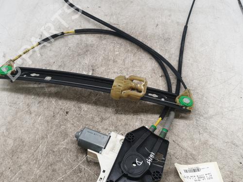 Alzavetro anteriore destra AUDI A1 (8X1, 8XK) 1.6 TDI (105 hp) 31612719