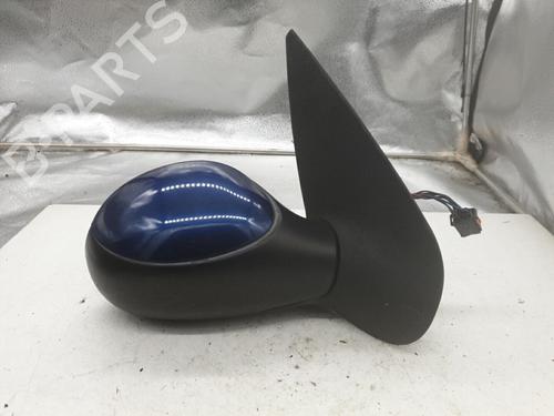 Used Right mirror PEUGEOT 206 Hatchback (2A/C) 1.1 i (60 hp) 22871018