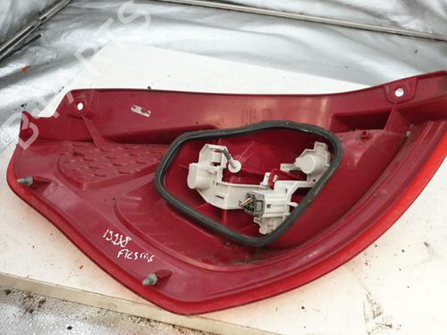 Used Right taillight FORD FIESTA VI (CB1, CCN) 1.4 TDCi (70 hp) 22881395