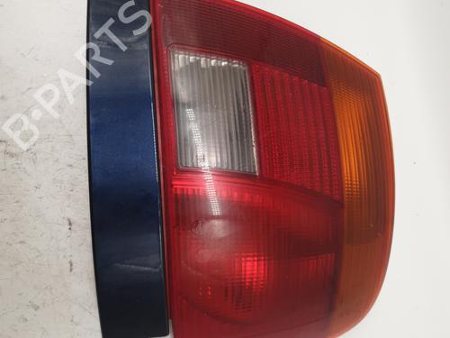 Højre baglygte AUDI A4 B5 (8D2) 1.9 TDI (116 hp) 30616656
