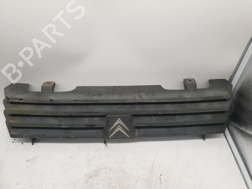 Used Grille Grille 22882771 22882771