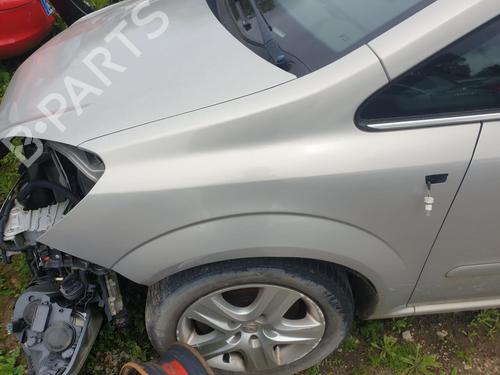 Guarda-lamas esquerdo Guarda-lamas esquerdo OPEL ZAFIRA / ZAFIRA FAMILY B (A05) 1.9 CDTI (M75) (100 hp) 35940517 35940517