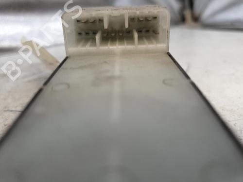 Used Left front window switch SUZUKI SWIFT III (MZ, EZ) 1.6 (RS416, RR 416, ZC31S) (125 hp) 25842862