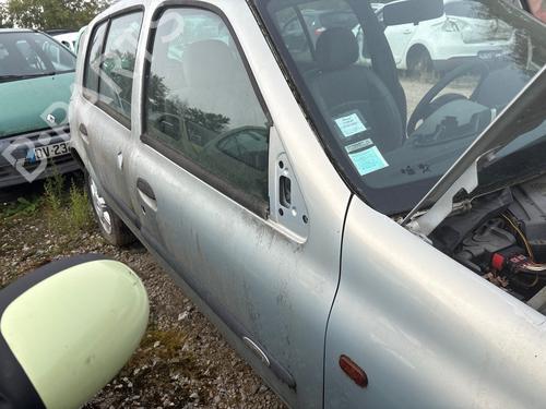 Porta frente direita Porta frente direita RENAULT CLIO II (BB_, CB_) 1.6 (B/CB0D, BB00) (90 hp) 39460406 39460406