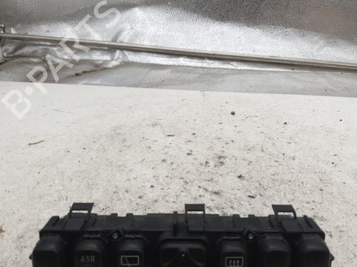 Used Middle console MERCEDES-BENZ A-CLASS (W168) A 190 (168.032, 168.132) (125 hp) 22864360