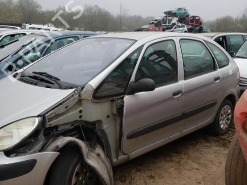 Left taillight CITROËN XSARA PICASSO (N68) 1.6 HDi | BP22883704C34 