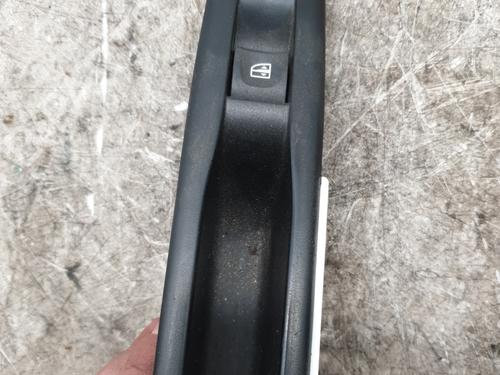 Left rear window switch RENAULT MEGANE III Grandtour (KZ0/1) 1.5 dCi (KZ09, KZ0D, KZ1G, KZ29, KZ14, KZ1W, KZ10, KZ1F,... | BP29961335I29