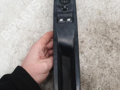 Left front window switch CITROËN JUMPY III Van (V_) 1.6 BlueHDi 95 | BP30961119I27
