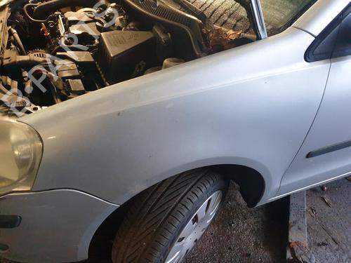 Used Left front fenders VW POLO IV (9N_, 9A_) 1.4 TDI (80 hp) 31599676