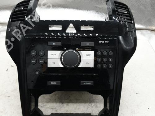 Used Radio Radio 22884541 22884541