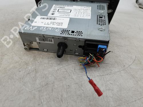 Used Radio FIAT PUNTO EVO (199_) 1.2 (69 hp) 22880055