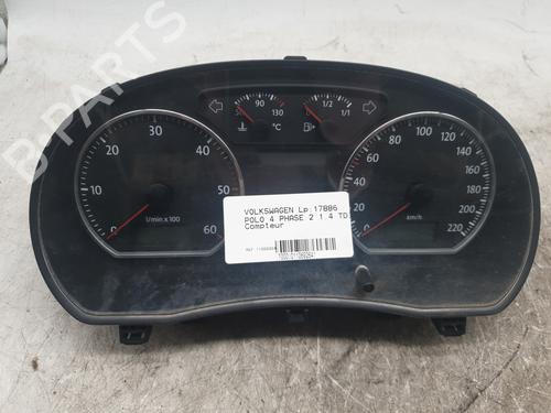 Used Instrument cluster VW POLO (9N_, 9A_) 1.4 TDI (70 hp) 28124189