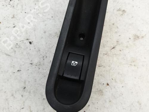 Right front window switch RENAULT SCÉNIC II (JM0/1_) 1.5 dCi (JM0F) | BP22871856I26