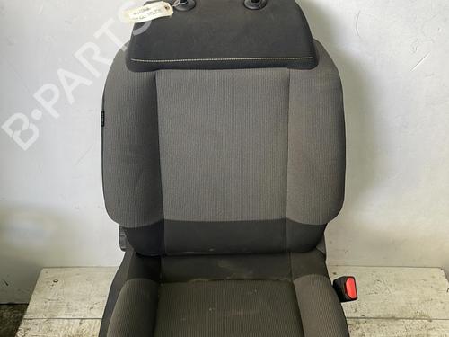 Used Right front seat Right front seat CITROËN C3 III (SX) 1.2 THP 110 (SXHNPS, SXHNZT, SXHNZ6) (110 hp) 24421405 24421405