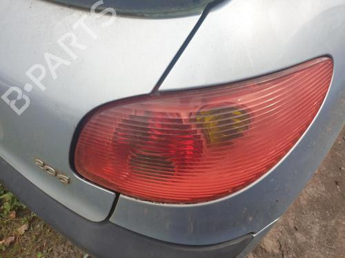 Højre baglygte PEUGEOT 206 Hatchback (2A/C) 1.9 D 6351S0