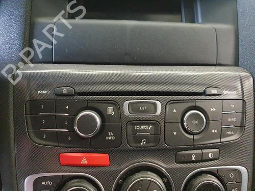Used Radio CITROËN C4 II (NC_) 1.6 HDi 115 (114 hp) 30437888