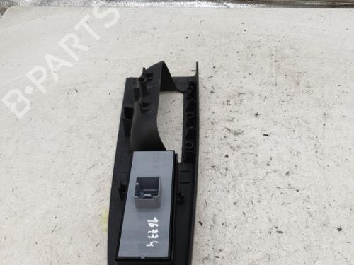 Left front window switch VW TOURAN (1T1, 1T2) 1.9 TDI | BP22865137I27 